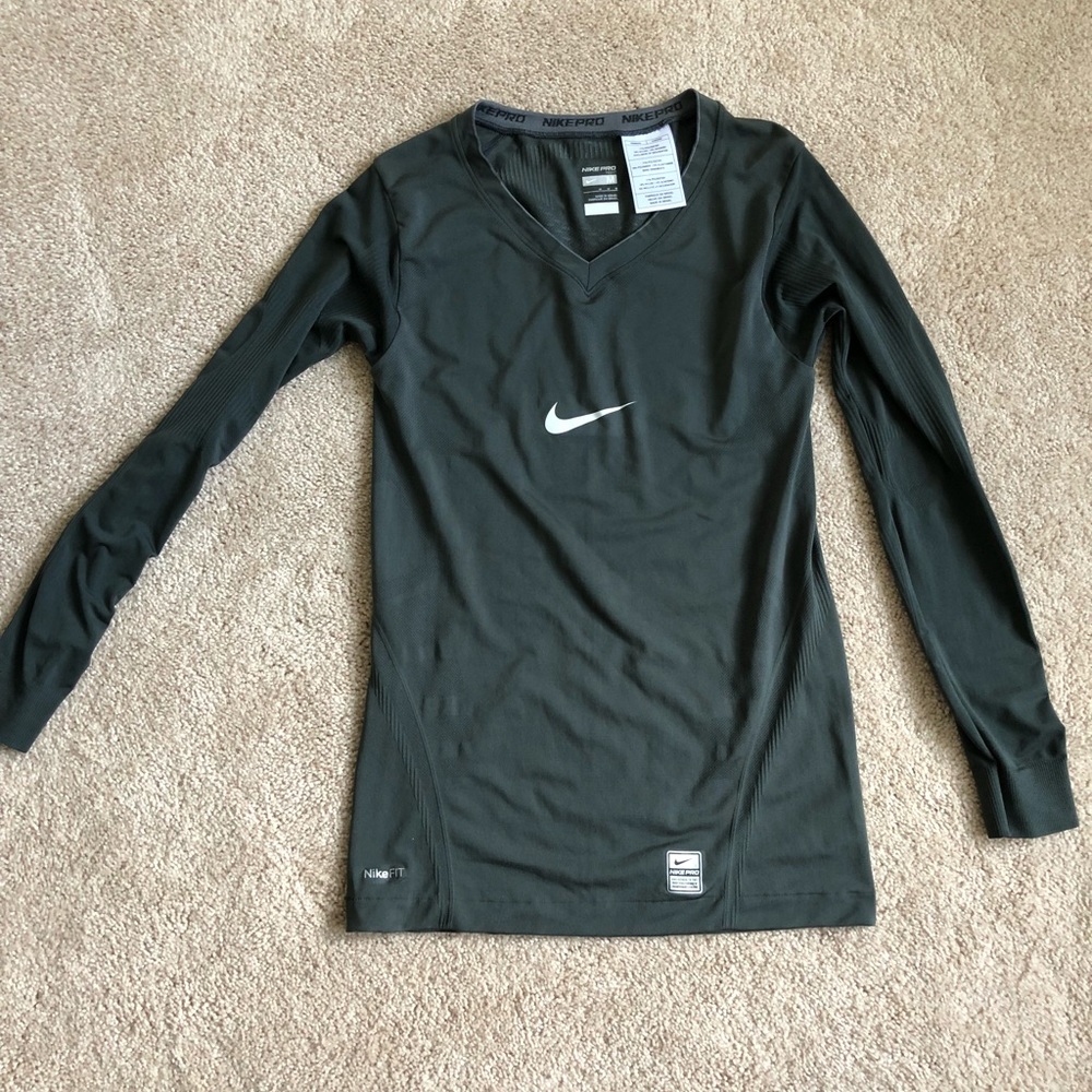 Nike fitted long-sleeve shirt